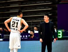 28圈- 广厦男篮迎荷甲关键赛，赛后扳平良机，媒体盛赞，控场能力受关注