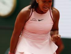 28圈体育-关于大坂直美回归赛场，回归赛场首场状态亮眼，公牛观众沸腾！的信息